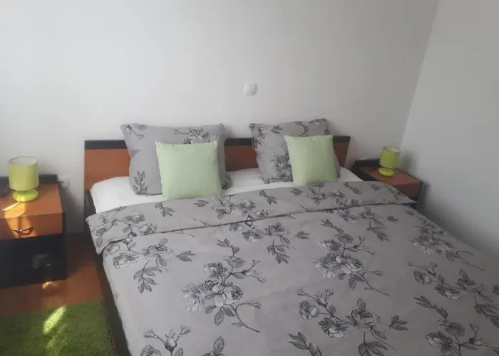 Family-friendly With Swimming Pool - Opatija - 24675 * 로브란