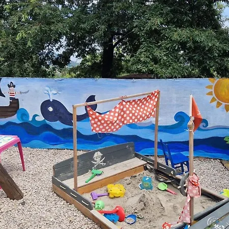 Family-friendly With Swimming Pool - Opatija - 24675 * ロヴラン