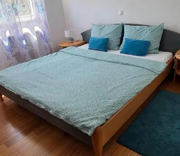 Family-friendly With Swimming Pool - Opatija - 24675 Apartment