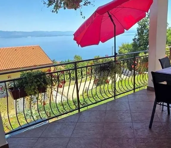 Family-friendly With Swimming Pool - Opatija - 24675 Apartment Lovran