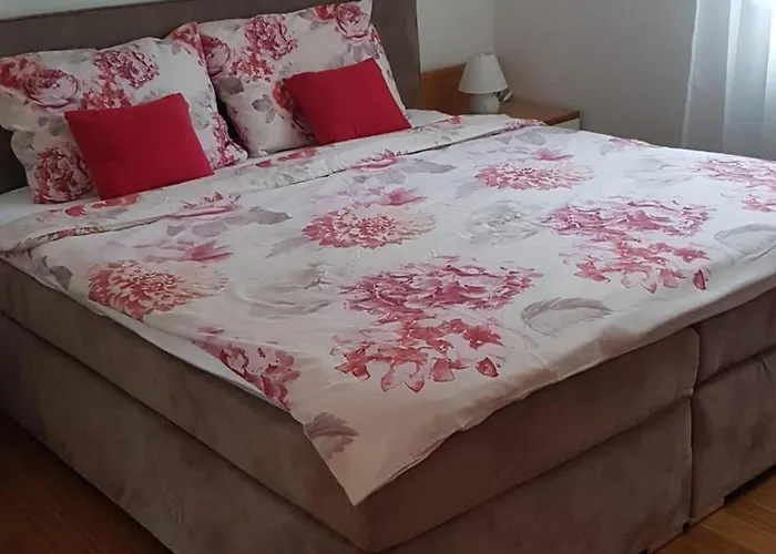 Family-friendly With Swimming Pool - Opatija - 24675 Apartment *