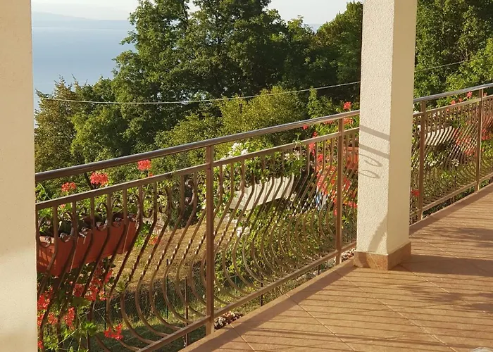 Apartment Family-friendly With Swimming Pool - Opatija - 24675 *