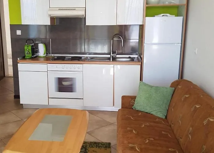 Family-friendly With Swimming Pool - Opatija - 24675 Lovran